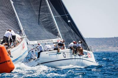 El Doctor Senís salva el podio tras la regata larga de la Copa del Rey El Doctor Senís salva el podio tras la regata larga de la Copa del Rey