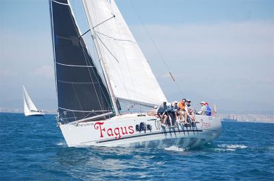 El Fagus-Coto de Hayas logra su tercera corona en la regata Mar de Alborán El Fagus-Coto de Hayas logra su tercera corona en la regata Mar de Alborán