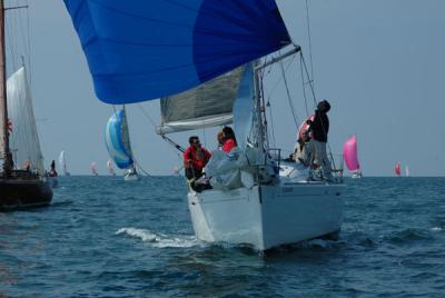 El ‘Folly’ se impone en una regata masiva en el Abra El ‘Folly’ se impone en una regata masiva en el Abra
