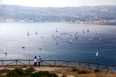 El I Encuentro Bahía de Javea supera el centenar de embarcaciones 