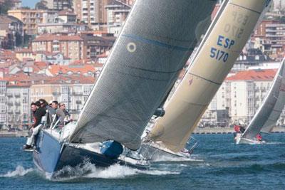 El kirios en la clase II y el Yamamay en la I se impusieron en la primera tirada del trofeo Teka para los cruceros santanderinos El kirios en la clase II y el Yamamay en la I se impusieron en la primera tirada del trofeo Teka para los cruceros santanderinos