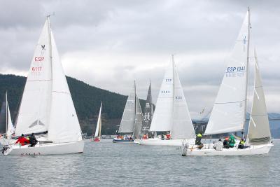 El Náutico Rodeira de Cangas recibe este fin de semana a los cruceros de la Liga Cíes-Rande El Náutico Rodeira de Cangas recibe este fin de semana a los cruceros de la Liga Cíes-Rande