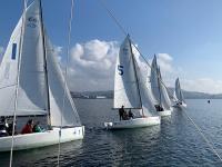 El RCN Sanxenxo da primero en la Regata de la Mujer, que inició en Vilagarcía su serie clasificatoria para la fase final de septiembre