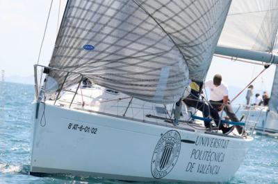 El Trofeo UPV de vela vuelve a unir a universitarios y regatistas El Trofeo UPV de vela vuelve a unir a universitarios y regatistas