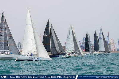 El valenciano Aquarelle 1 y el torrevejense Falapouco mandan en el estreno del Trofeo Ciudad de Valencia El valenciano Aquarelle 1 y el torrevejense Falapouco mandan en el estreno del Trofeo Ciudad de Valencia