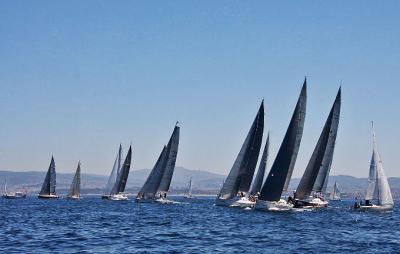 El viento complica la segunda jornada del Trofeo Conde de Gondomar – Gran Premio Banco Sabadell El viento complica la segunda jornada del Trofeo Conde de Gondomar – Gran Premio Banco Sabadell