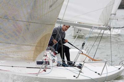 El ‘Biobizz’ de José Azqueta coge el liderato del IV Trofeo Social en el Abra El ‘Biobizz’ de José Azqueta coge el liderato del IV Trofeo Social en el Abra