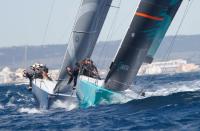 En TP52 Quantum y RÁN. En Maxi Magic Carpet 2 y Jethou se disputan el liderato tras la primera jornada de la Palmavela