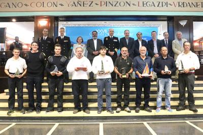 Eolo se ausenta para convertir la Regata Guardiamarina en un premio a la paciencia, que se llevó el “Chispa Nejra” en Marín Eolo se ausenta para convertir la Regata Guardiamarina en un premio a la paciencia, que se llevó el “Chispa Nejra” en Marín