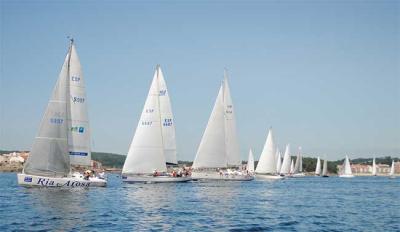 Este sábado comienza frente al espigón de Portonovo la Regata Hotel Galatea Trofeo Conservas Pescamar de Cruceros Este sábado comienza frente al espigón de Portonovo la Regata Hotel Galatea Trofeo Conservas Pescamar de Cruceros