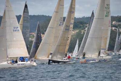 Falta muy poco para el bocinazo de salida del desafío Edox  de la 16ª regata cruceros de Aguete