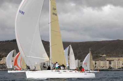Felipeva IV y Candela C, primeros líderes de la Regata La Piñatita 2013 de Cruceros Felipeva IV y Candela C, primeros líderes de la Regata La Piñatita 2013 de Cruceros