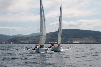 Finaliza el V Trofeo Social Cruz Roja en aguas del Abra Finaliza el V Trofeo Social Cruz Roja en aguas del Abra