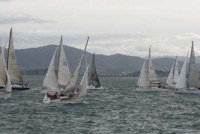 Jornada en blanco en la 2ª tirada del santanderino Bancaja de cruceros al desaparecer una de las boyas