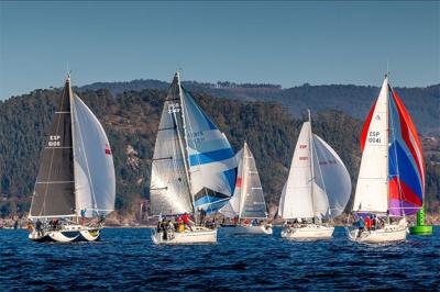 La 9ª Regata Interclubes Ría de Pontevedra llega a su ecuador este sábado en Sanxenxo La 9ª Regata Interclubes Ría de Pontevedra llega a su ecuador este sábado en Sanxenxo