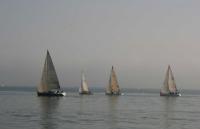 La calma total en la bahía de Santander impide la celebarción de la regata de cruceros