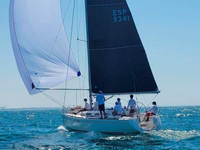La embarcación ‘Habibi II’ gana la XLIV Regata Colombina en justa pelea con el ‘D6’ de Zalvide y Cañizares La embarcación ‘Habibi II’ gana la XLIV Regata Colombina en justa pelea con el ‘D6’ de Zalvide y Cañizares