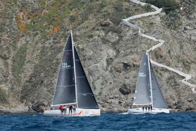 La embarcación ‘Rayter’ del RC Mediterráneo gana la 4ª Regata Intercontinental Marbella Ceuta La embarcación ‘Rayter’ del RC Mediterráneo gana la 4ª Regata Intercontinental Marbella Ceuta