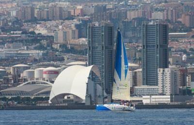 La falta de viento frustra el inicio del Trofeo Infanta Cristina en Tenerife La falta de viento frustra el inicio del Trofeo Infanta Cristina en Tenerife