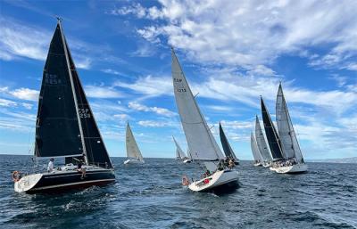 La flota de la Regata Rei en Jaume pone rumbo a Santa Ponça La flota de la Regata Rei en Jaume pone rumbo a Santa Ponça