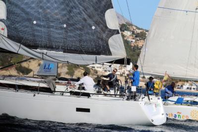 La flota de las 300 Millas A3 Moraira Trofeo Grefusa supera el ecuador de la prueba con Ziving-Badia como líder