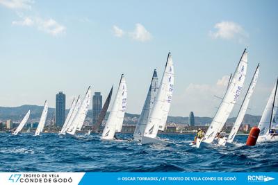 La flota participante de la 47 edición del Trofeo de vela Conde de Godó ha soltado amarras La flota participante de la 47 edición del Trofeo de vela Conde de Godó ha soltado amarras
