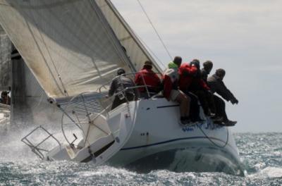 La Liga malagueña de cruceros llega a su ecuador con cuatro veleros disputándose el liderato La Liga malagueña de cruceros llega a su ecuador con cuatro veleros disputándose el liderato