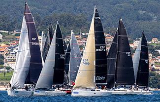 La Primera etapa del Rías, la Regata Mar de Maeloc Rías Baixas para el Swan 42 Magical