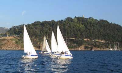 La Regata de los Jueves completa su primer bloque con buen viento