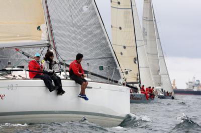 La Regata SURNE-Trofeo Eskarra señala el inicio de las grandes pruebas del verano La Regata SURNE-Trofeo Eskarra señala el inicio de las grandes pruebas del verano
