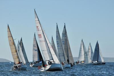 La segunda etapa de la Regata Interclubes Ría de Pontevedra se salda con los primeros cambios en la general La segunda etapa de la Regata Interclubes Ría de Pontevedra se salda con los primeros cambios en la general