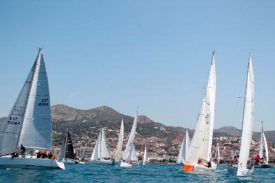 La XXXIX Regata Mar de Alborán toma la salida a las 11:20 horas La XXXIX Regata Mar de Alborán toma la salida a las 11:20 horas