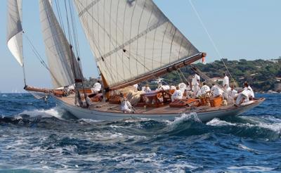 Les Voiles de Saint-Tropez. Finaliza el campeonato internacional de la Clase 15 Metros Les Voiles de Saint-Tropez. Finaliza el campeonato internacional de la Clase 15 Metros
