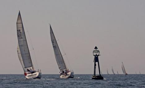 Los barcos del MRCY y del RCN de Vigo se imponen en las primeras jornadas del Conde de Gondomar Los barcos del MRCY y del RCN de Vigo se imponen en las primeras jornadas del Conde de Gondomar