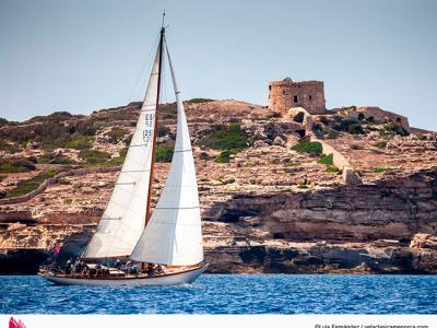 Los favoritos toman la delantera en el arranque de la Copa del Rey de Barcos de Época Repsol Los favoritos toman la delantera en el arranque de la Copa del Rey de Barcos de Época Repsol