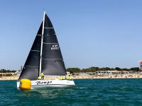 Más de 30 barcos entre cruceros y patines disputan la I Regata Gipsy Gin-Vista Hermosa