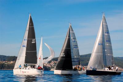 Ningún barco consiguió finalizar en tiempo en la primera pruebas del Trofeo Navidad Ningún barco consiguió finalizar en tiempo en la primera pruebas del Trofeo Navidad