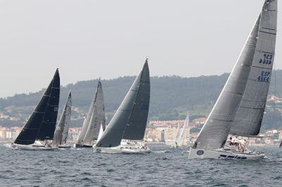 Pairo 8 líder del Trofeo Hotel Carlos I Silgar con Solventis y Mirfak completando el podio Pairo 8 líder del Trofeo Hotel Carlos I Silgar con Solventis y Mirfak completando el podio