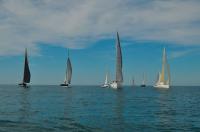 Poco viento en  la salida de la regata Sitges -Ciutadella