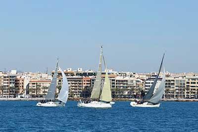 Pulpo Negro se lleva el Optica Chantal de cruceros en Torrevieja Pulpo Negro se lleva el Optica Chantal de cruceros en Torrevieja