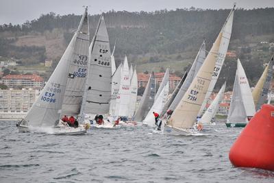 Sanxenxo inaugura la octava edición de la Regata Interclubes Ría de Pontevedra Sanxenxo inaugura la octava edición de la Regata Interclubes Ría de Pontevedra