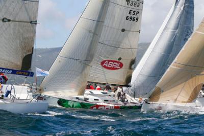 Todas las espadas en alto tras una espectacular 3ª etapa del Rías Baixas. Todas las espadas en alto tras una espectacular 3ª etapa del Rías Baixas.