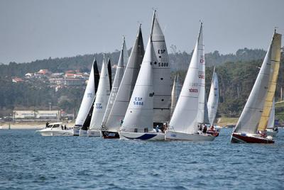 Todo a punto para la prueba final de la 7ª Regata Interclubes en la ría de Pontevedra Todo a punto para la prueba final de la 7ª Regata Interclubes en la ría de Pontevedra