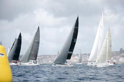 Una veintena de embarcaciones estarán en la línea de salida del Trofeo Hotel Carlos I Silgar Una veintena de embarcaciones estarán en la línea de salida del Trofeo Hotel Carlos I Silgar