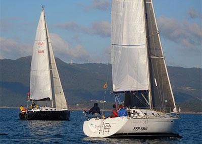 VIENTO LEVANTE de Fernando Gonzalez se impone en la cita velística de la Ria Muros Noia - Prueba 3