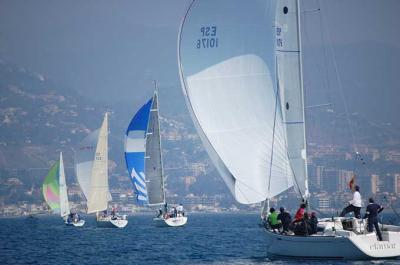 Vikingo y Ajú III ganan la tercera regata del Trofeo Bahía de Málaga para cruceros Vikingo y Ajú III ganan la tercera regata del Trofeo Bahía de Málaga para cruceros