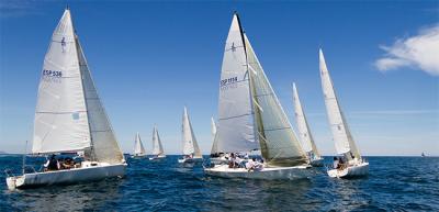 Vissi, Akelarre, Nexus y Kohen lideran el I Trofeo Engel & Völkers que empezó en el Abra Vissi, Akelarre, Nexus y Kohen lideran el I Trofeo Engel & Völkers que empezó en el Abra