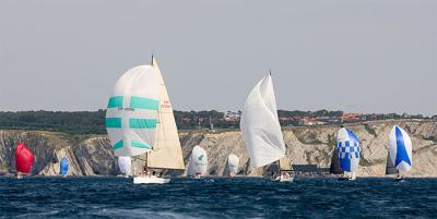 XXVI Regata Costa Vasca-Trofeo Ballena de Oro. ‘Yamamay’ releva al ‘Aizen’ en el liderato XXVI Regata Costa Vasca-Trofeo Ballena de Oro. ‘Yamamay’ releva al ‘Aizen’ en el liderato