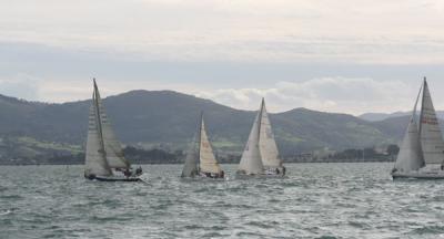 Yamamay en C1 y Gabriela Onofre en C2 vencedores en la 2ª tirada del Trofeo Teka