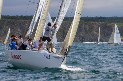 ‘Fhimasa’, ‘Alpega’, Bacilón’ y ‘Kohen’ lideran el I Trofeo Náutica Digital en el Abra ‘Fhimasa’, ‘Alpega’, Bacilón’ y ‘Kohen’ lideran el I Trofeo Náutica Digital en el Abra